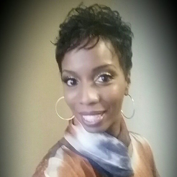 Meet your Posher, Temeka - Picture 1 of 1